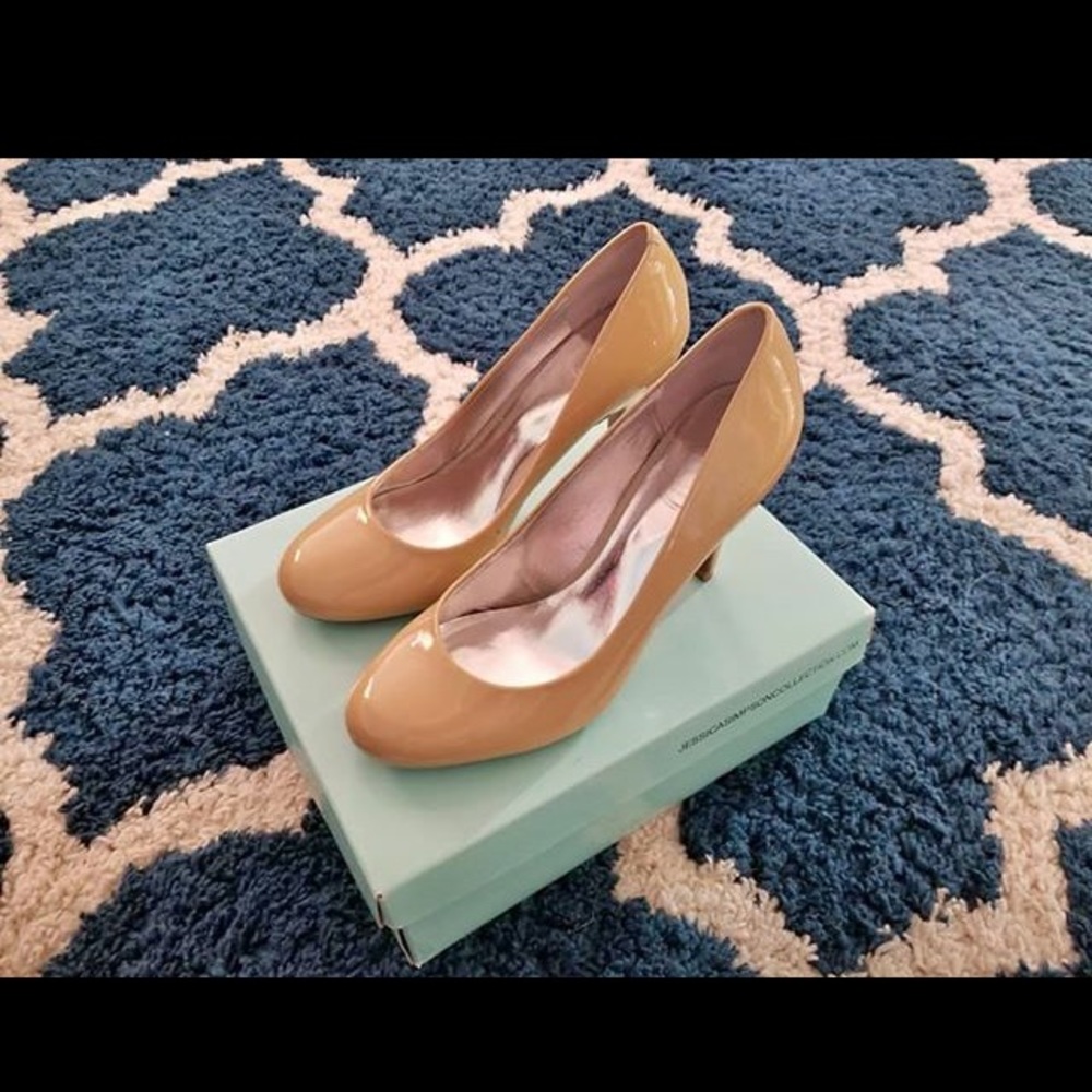 Oscar Dove Patent Pump Sz 7.5
